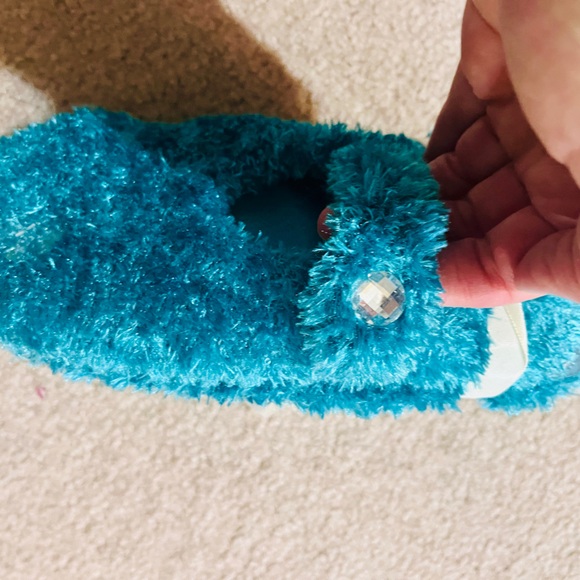 NWT ~Faded Glory house slippers size S/M - Picture 3 of 3